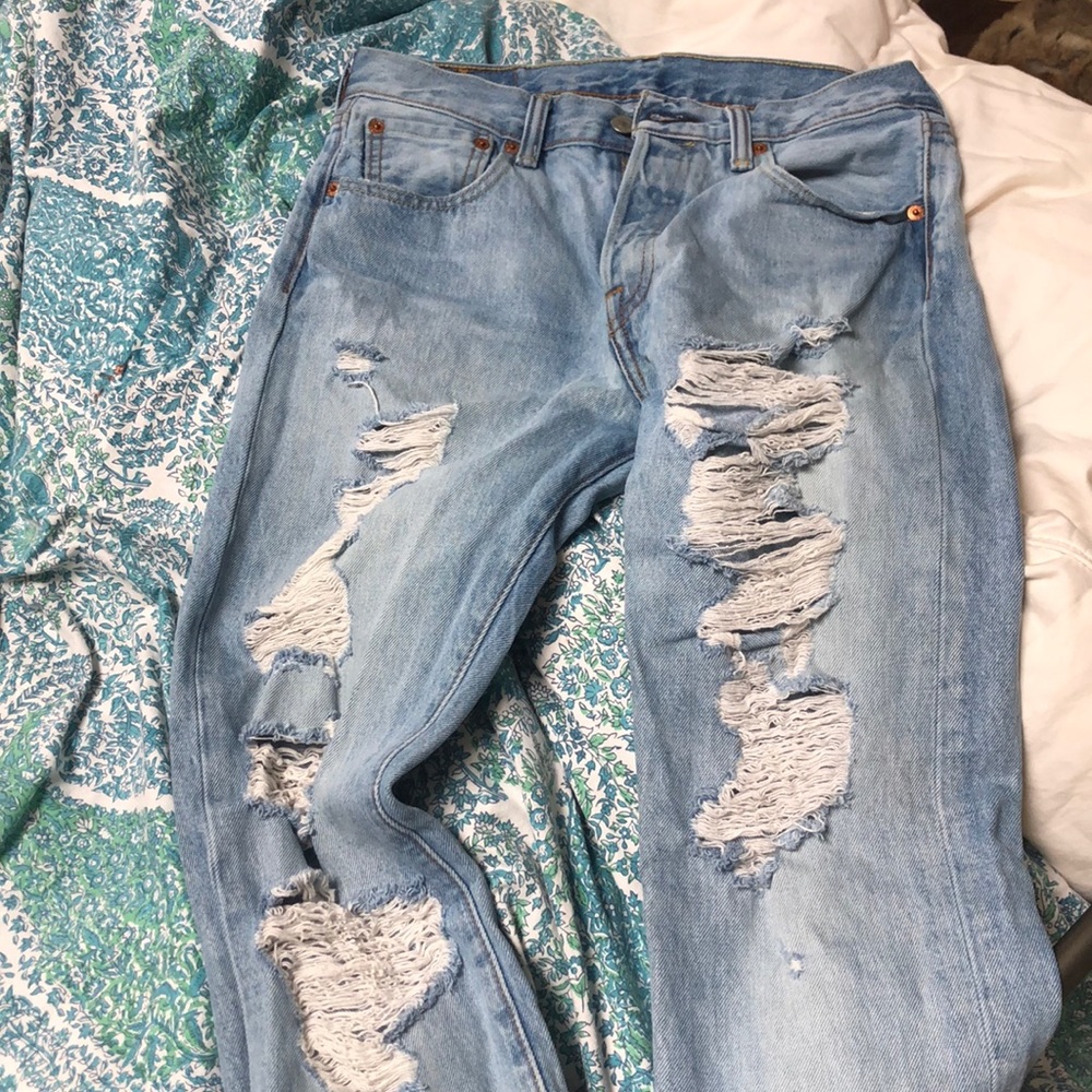 Levi’s 501 destructed jeans